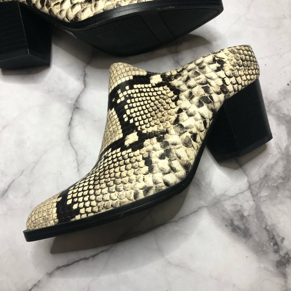 Call it spring womens vegan snake print mules 6.5 - Picture 2 of 12
